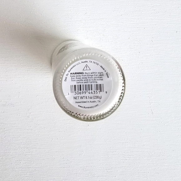 Tommy Boy Holiday Candle - Picture 4 of 7